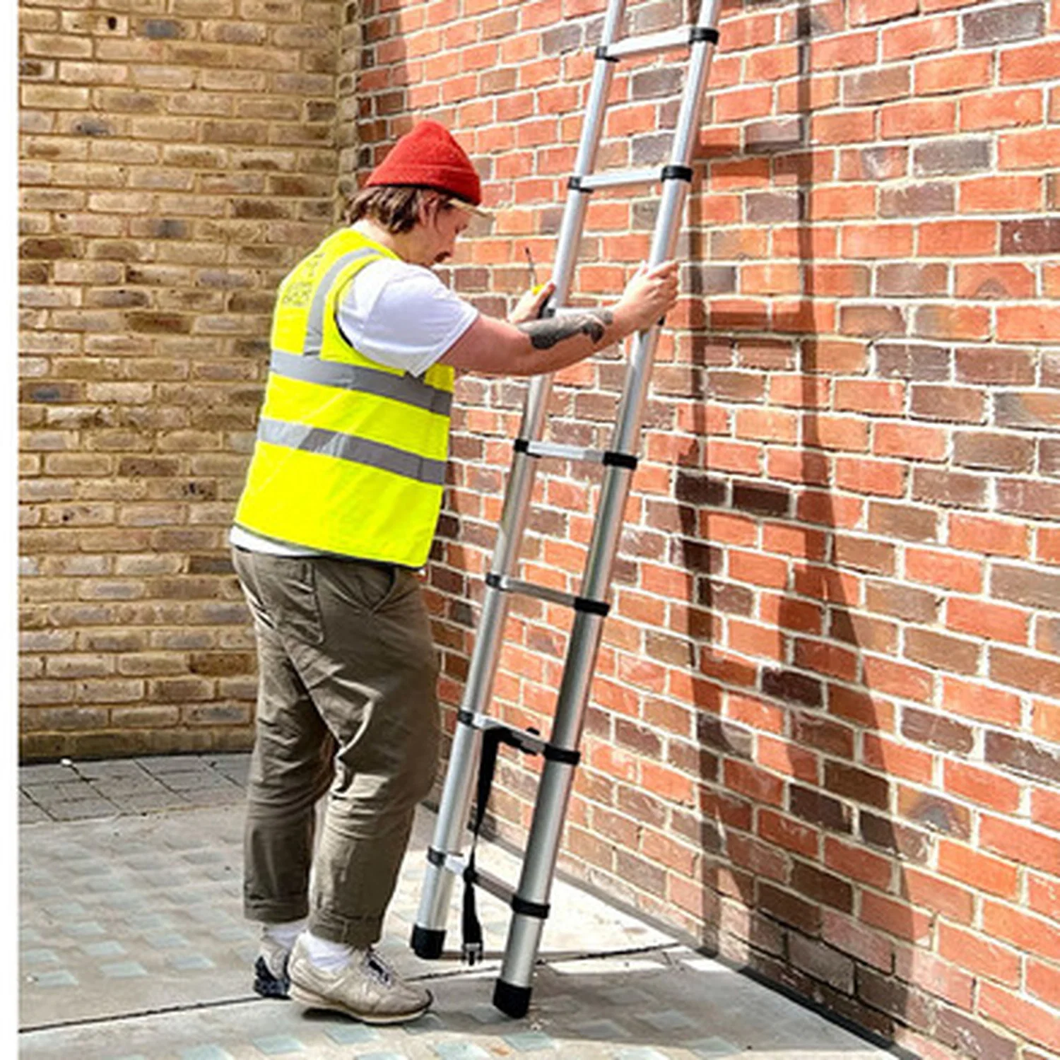 Ladder Telescopic Aluminium Extension Ladder 1m-2.6m - Image 7
